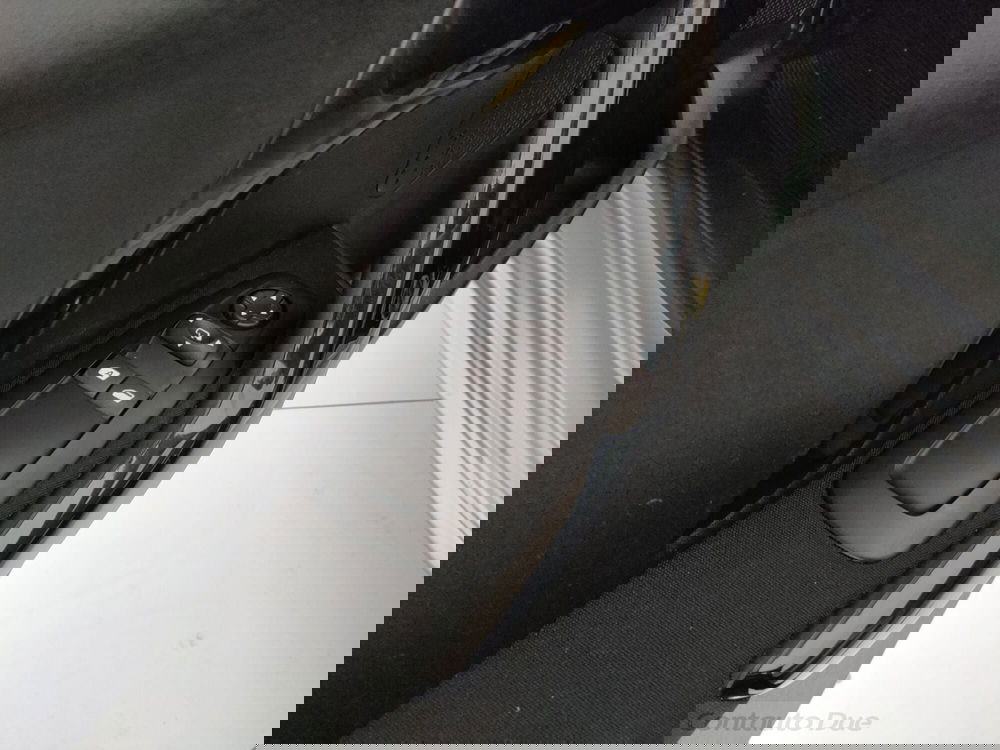 Peugeot 208 usata a Caserta (18)