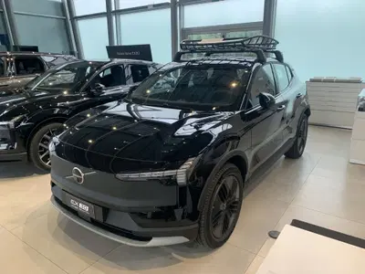 Volvo EX30 Cross Country Twin Motor Performance Ultra awd nuova a Ferrara