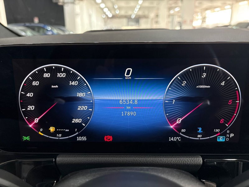 Mercedes-Benz GLA SUV usata a Bari (13)