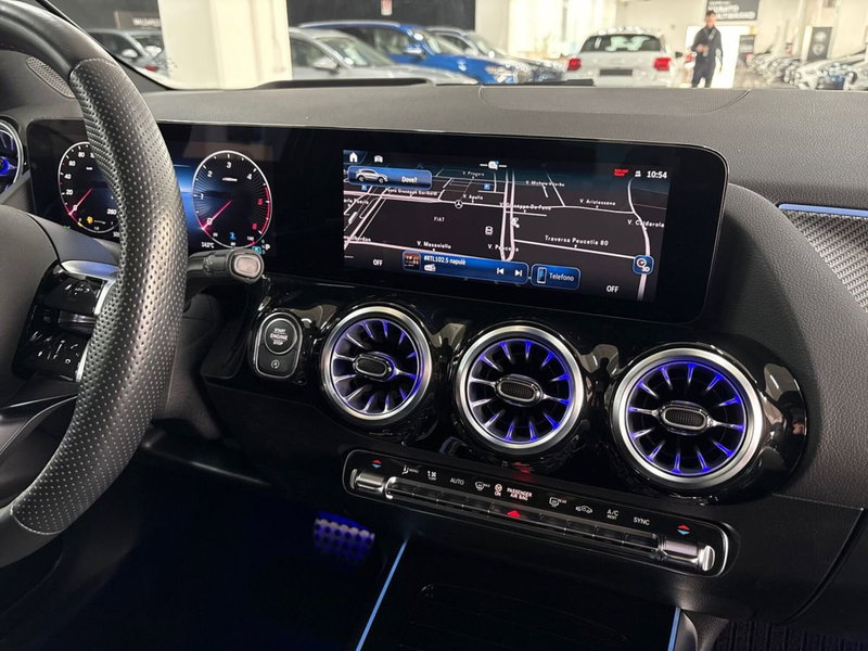 Mercedes-Benz GLA SUV usata a Bari (14)