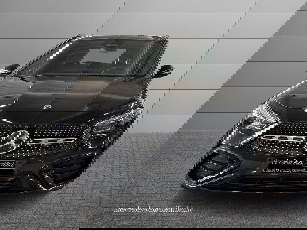 Mercedes-Benz GLA SUV usata a Bari (3)