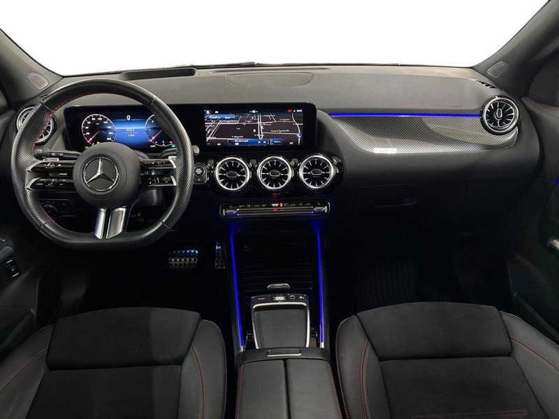 Mercedes-Benz GLA SUV usata a Bari (9)