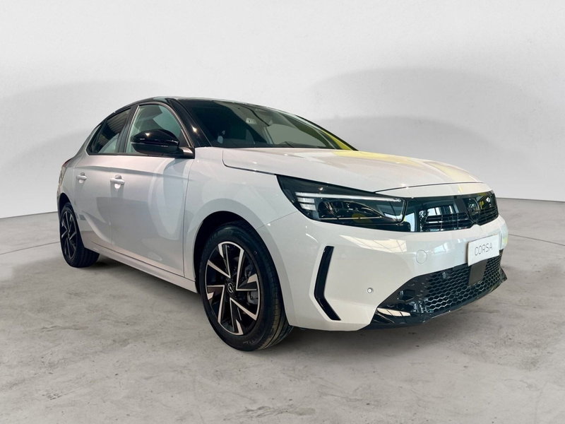 Opel Corsa nuova a Bari