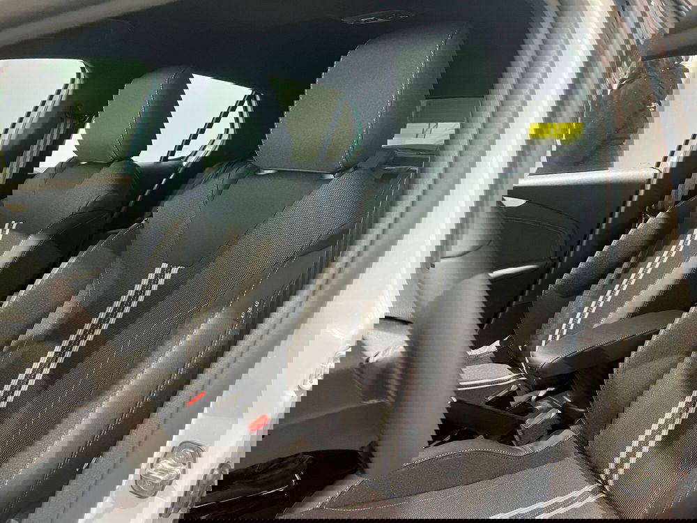 Opel Corsa nuova a Bari (14)