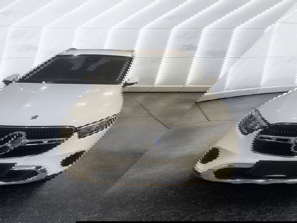 Mercedes-Benz GLC nuova a Napoli (2)