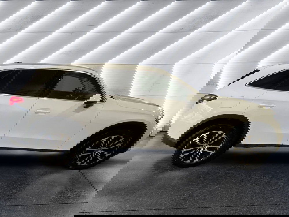 Mercedes-Benz GLC nuova a Napoli (4)