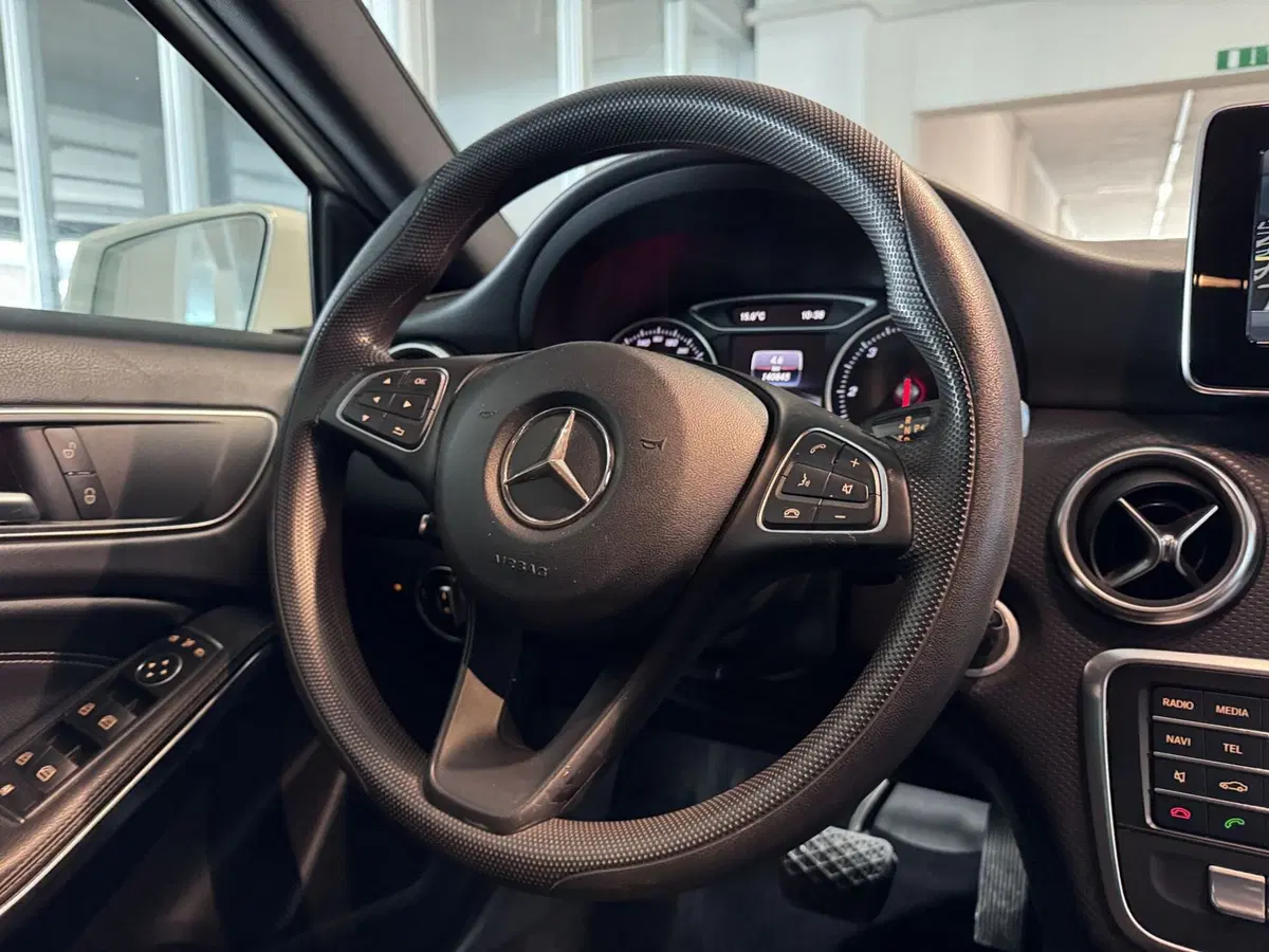 Mercedes-Benz Classe A usata a Messina (14)