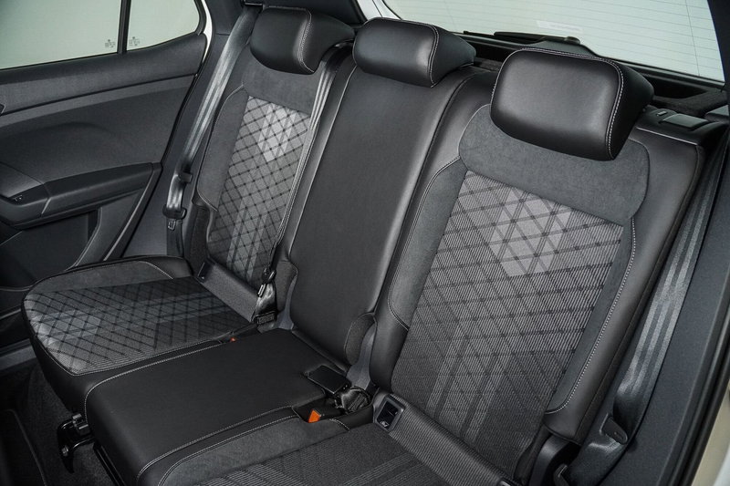 Volkswagen T-Cross nuova a Perugia (10)