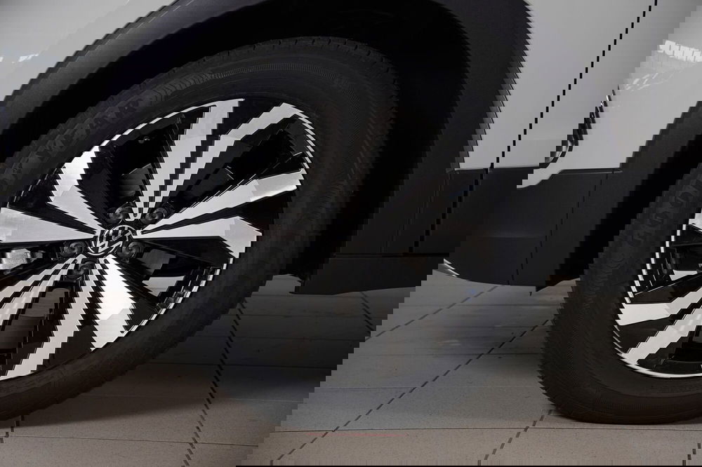 Volkswagen T-Cross nuova a Perugia (6)