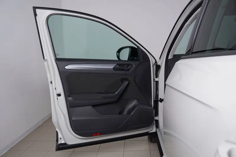 Volkswagen T-Roc nuova a Perugia (14)