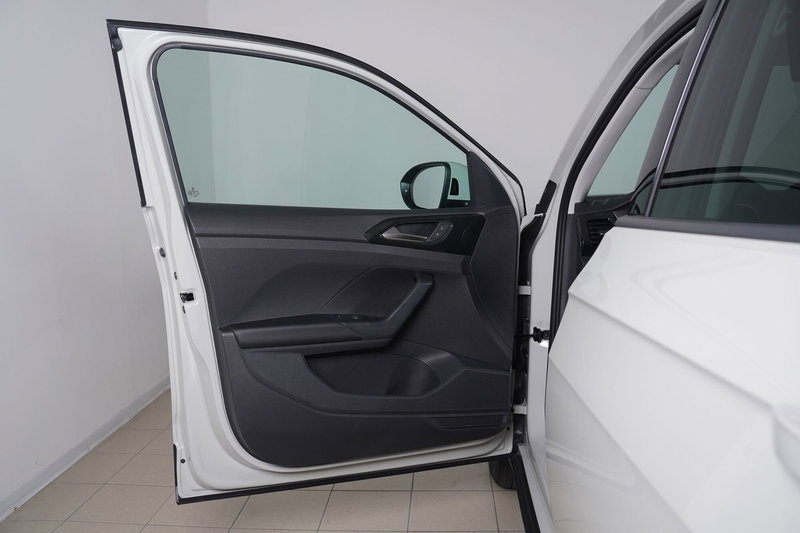 Volkswagen T-Cross nuova a Perugia (14)