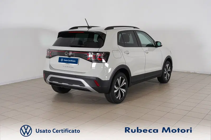 Volkswagen T-Cross nuova a Perugia (4)
