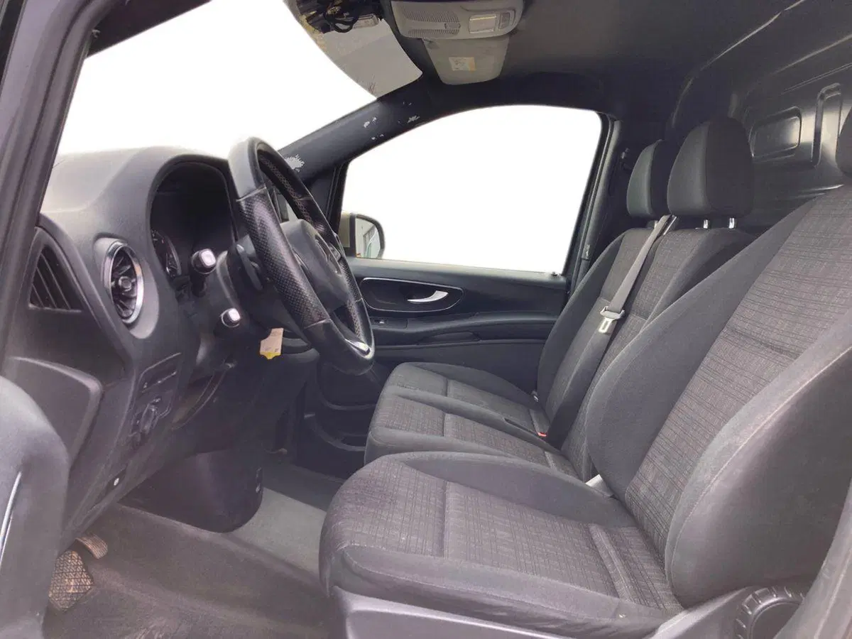 Mercedes-Benz Vito usata a Milano (10)