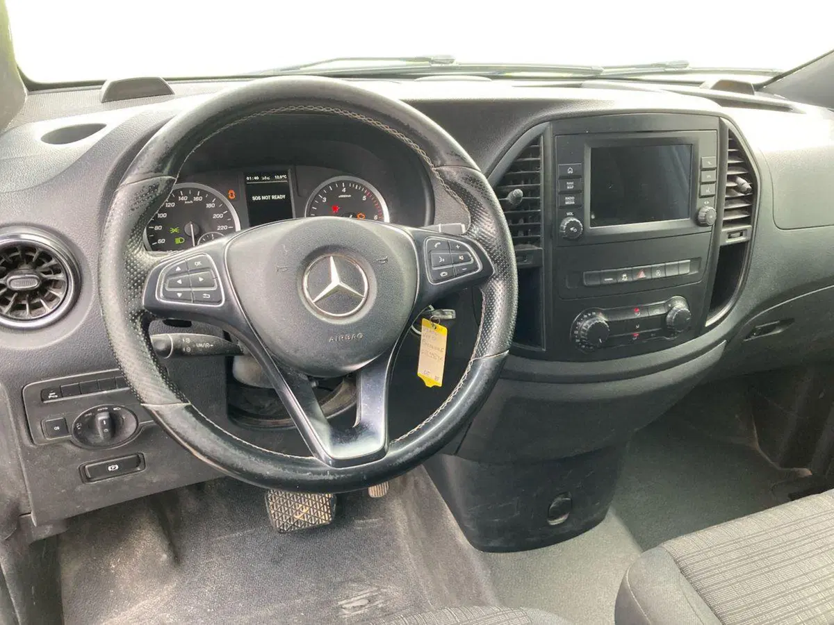 Mercedes-Benz Vito usata a Milano (11)