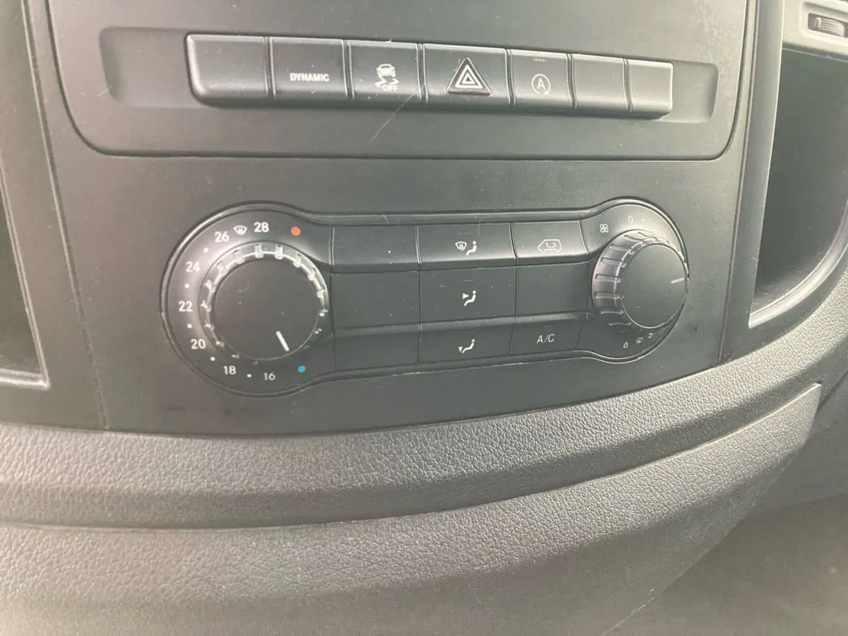 Mercedes-Benz Vito usata a Milano (14)