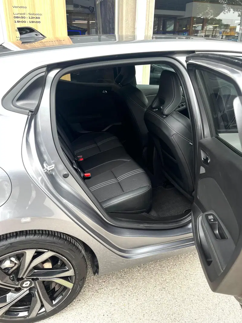 Renault Clio usata a Rimini (11)