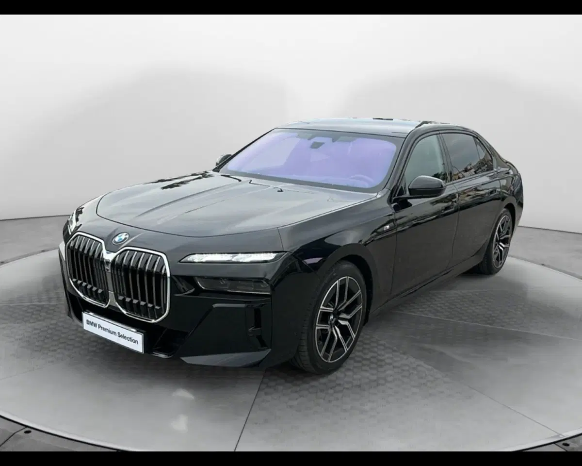 BMW Serie 7 usata a Caserta
