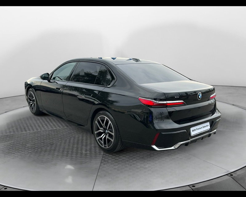 BMW Serie 7 usata a Caserta (8)