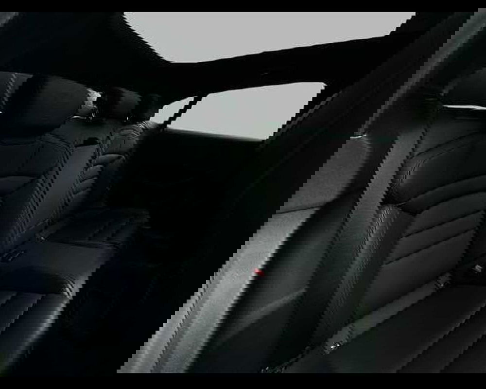 Porsche Taycan Sport Turismo usata a Roma (13)