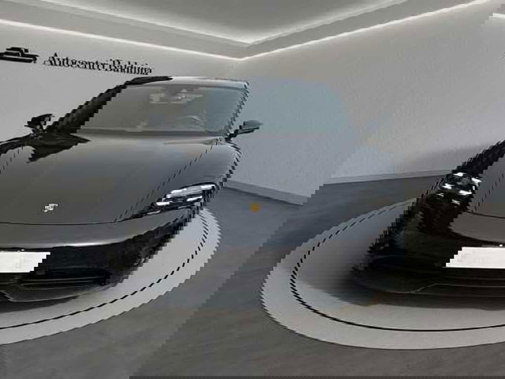 Porsche Taycan Sport Turismo usata a Roma (2)