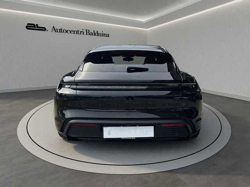 Porsche Taycan Sport Turismo usata a Roma (5)