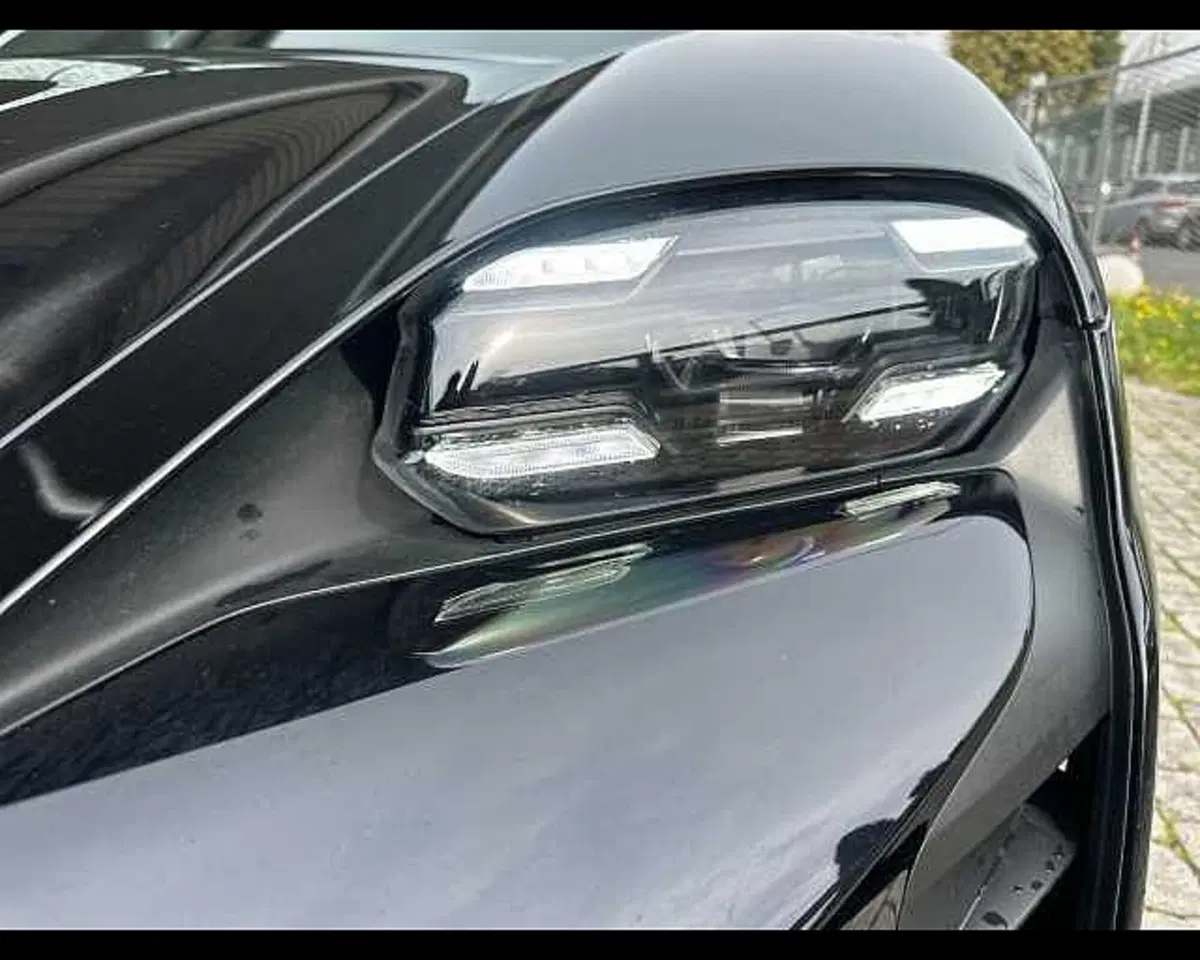 Porsche Taycan Sport Turismo usata a Roma (6)