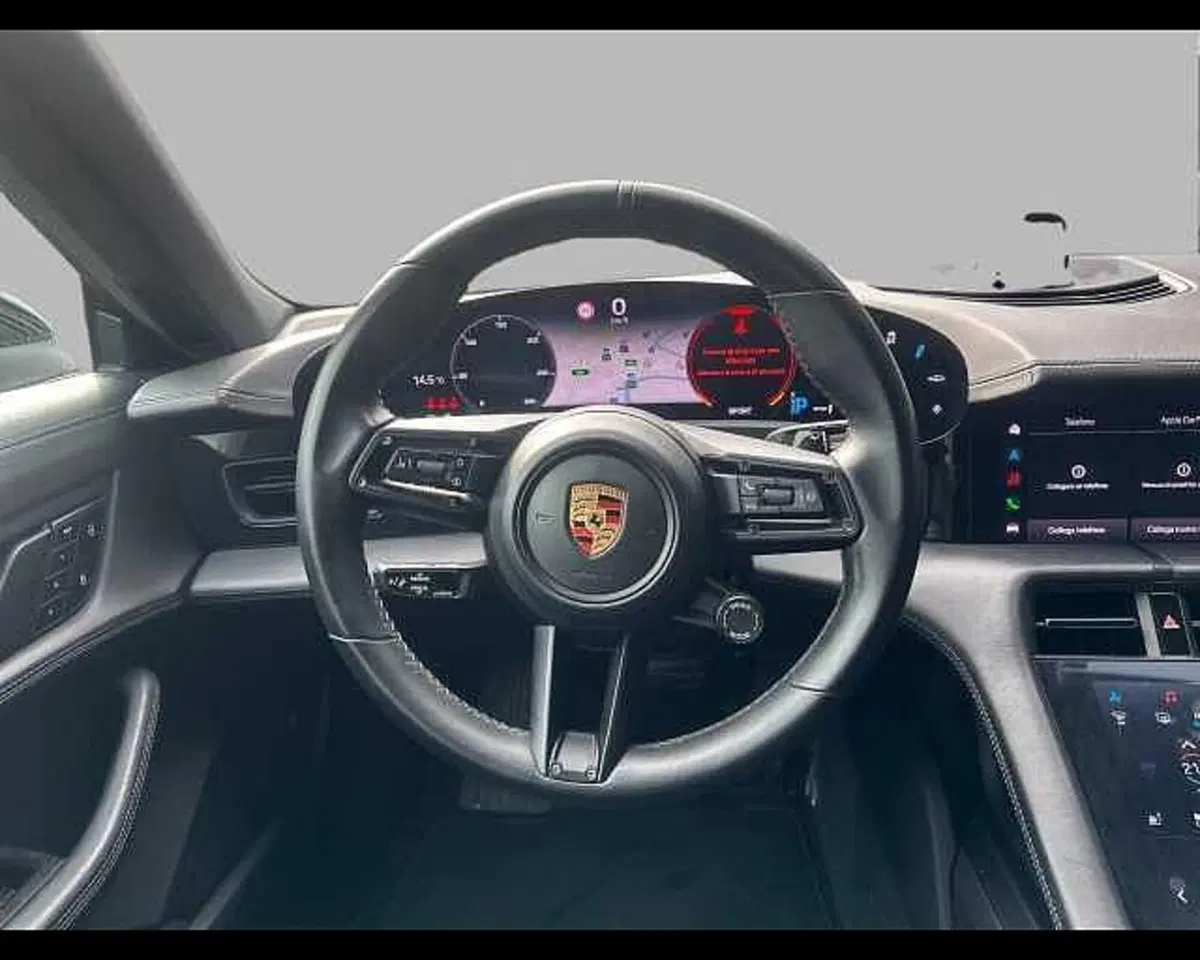 Porsche Taycan Sport Turismo usata a Roma (9)