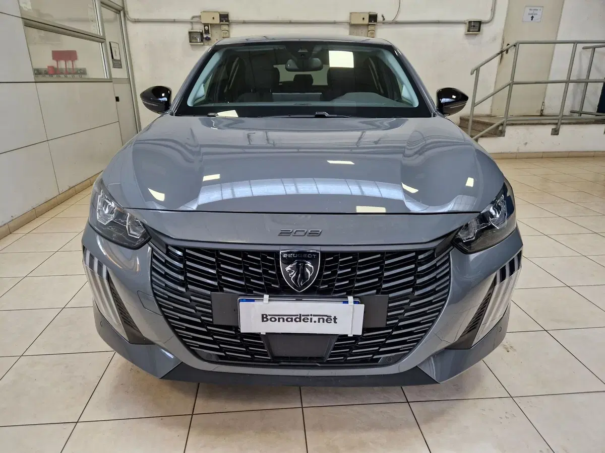 Peugeot 208 usata a Varese