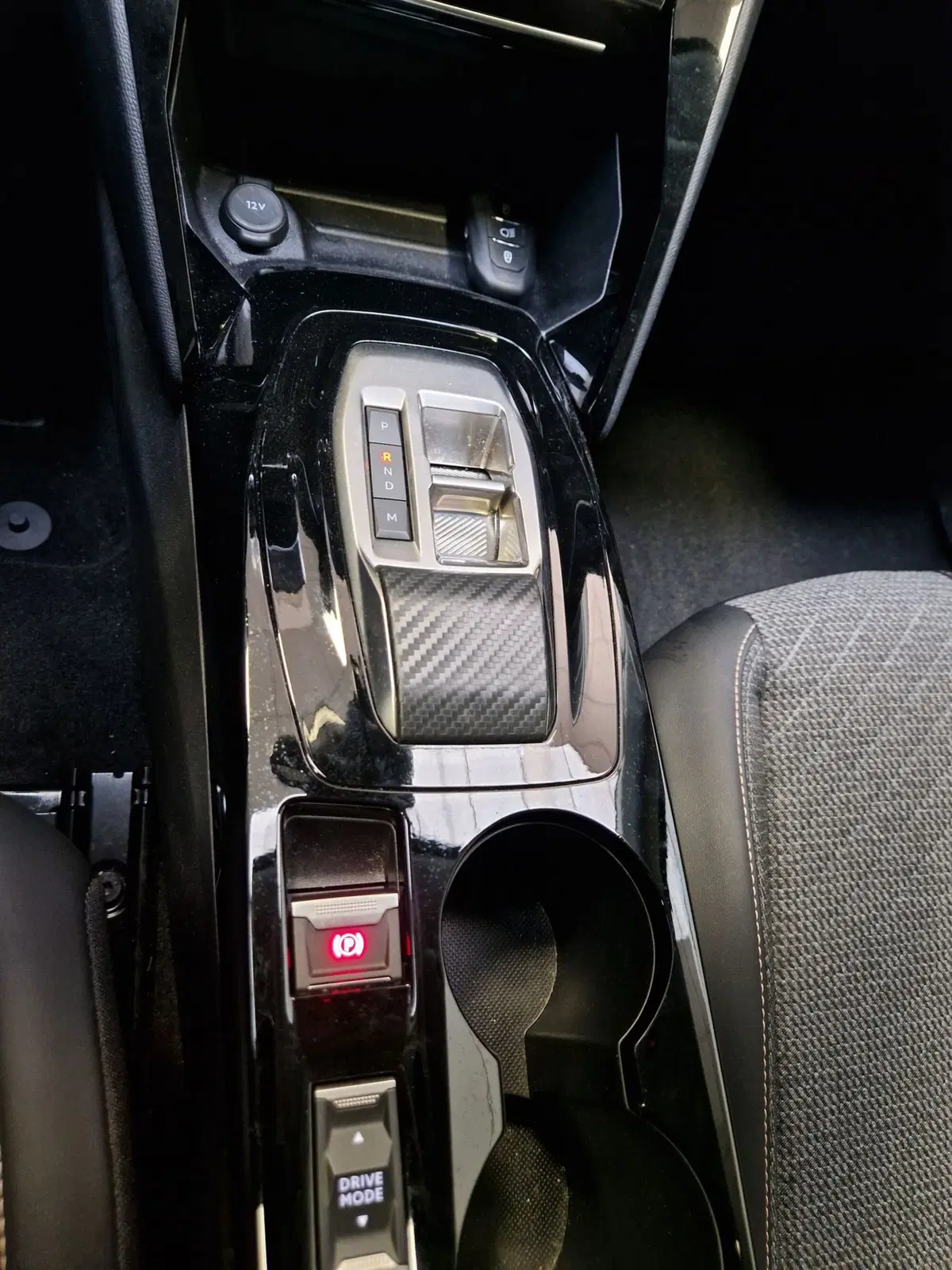 Peugeot 208 usata a Varese (16)