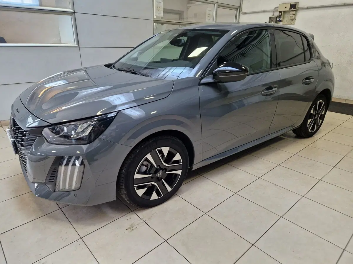 Peugeot 208 usata a Varese (2)