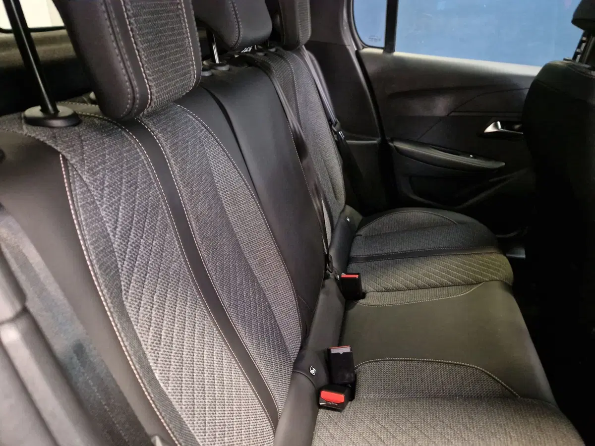 Peugeot 208 usata a Varese (8)