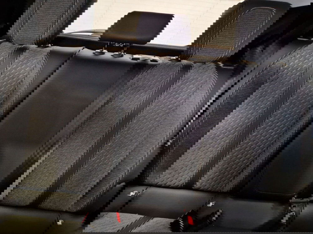 Peugeot 208 usata a Varese (9)