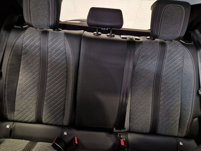 Peugeot 208 usata a Varese (9)