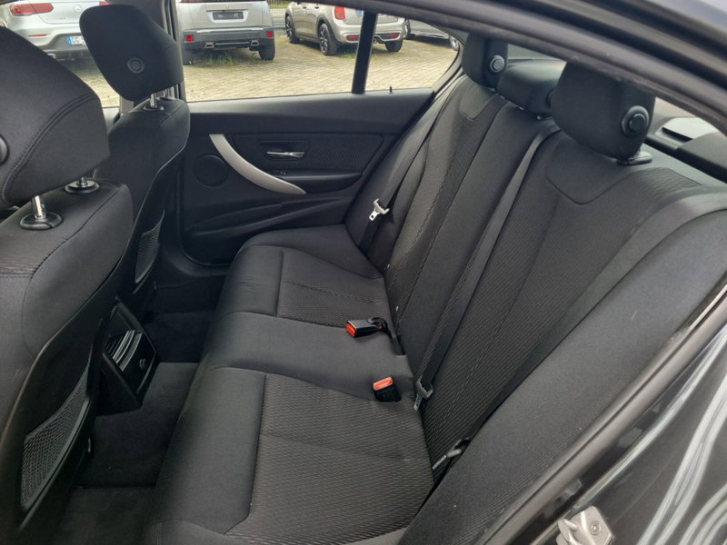 BMW Serie 3 usata a Lucca (12)