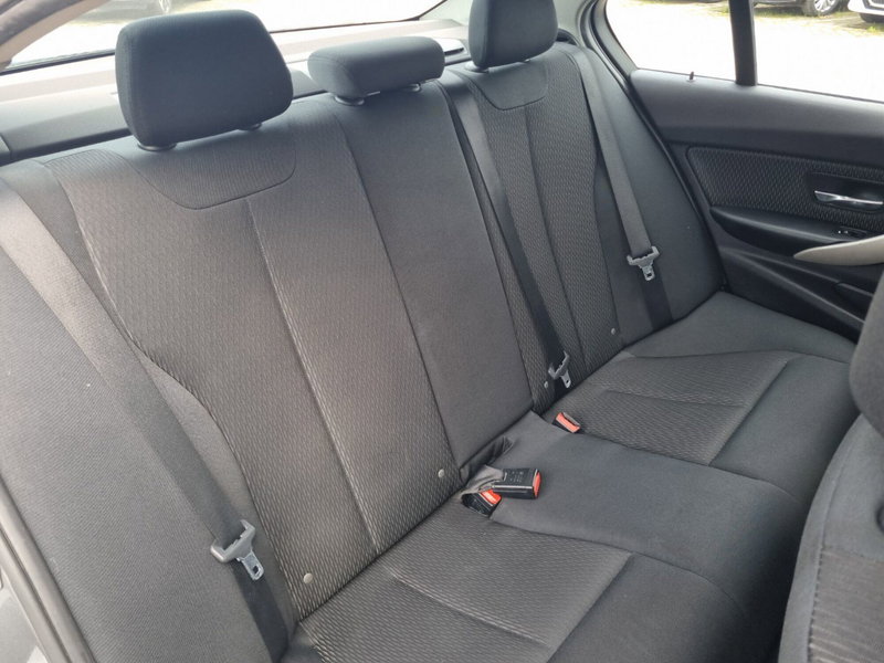 BMW Serie 3 usata a Lucca (15)