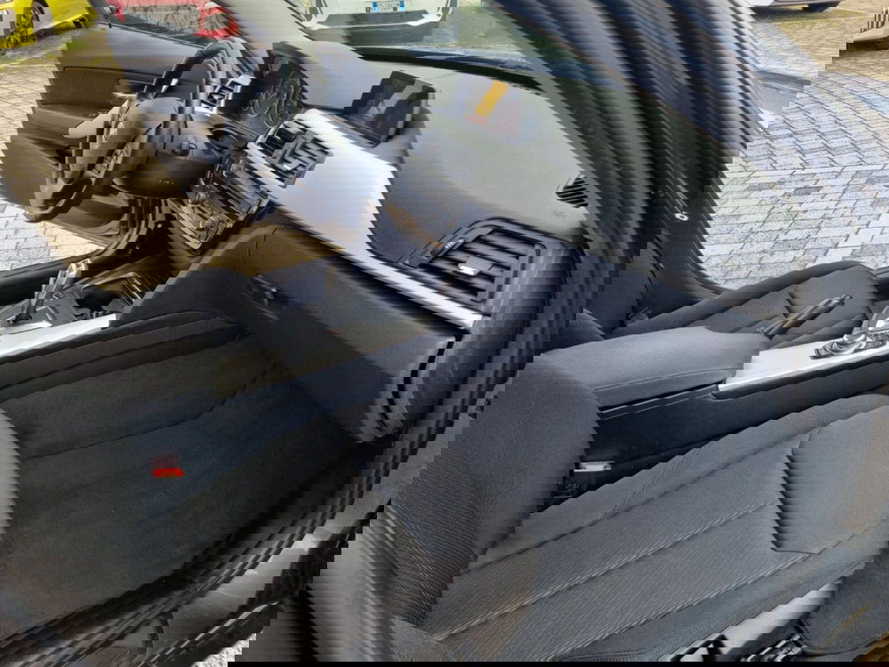 BMW Serie 3 usata a Lucca (17)