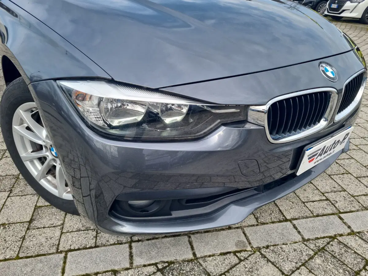 BMW Serie 3 usata a Lucca (18)