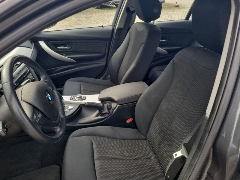 BMW Serie 3 usata a Lucca (7)