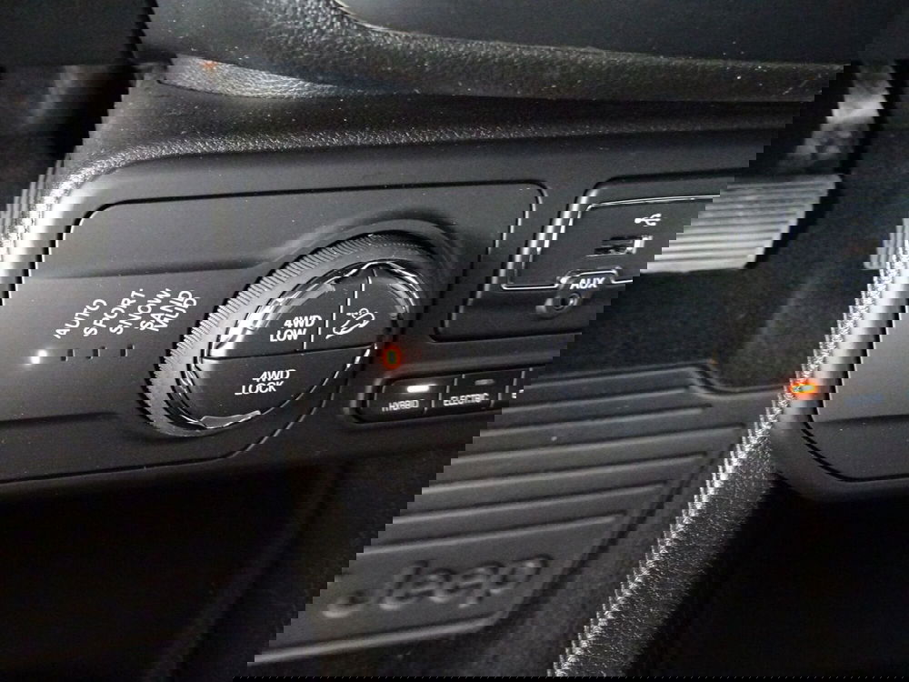 Jeep Renegade nuova a Lucca (16)