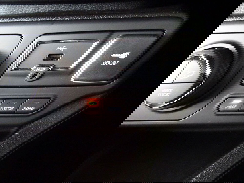 Jeep Renegade nuova a Lucca (17)