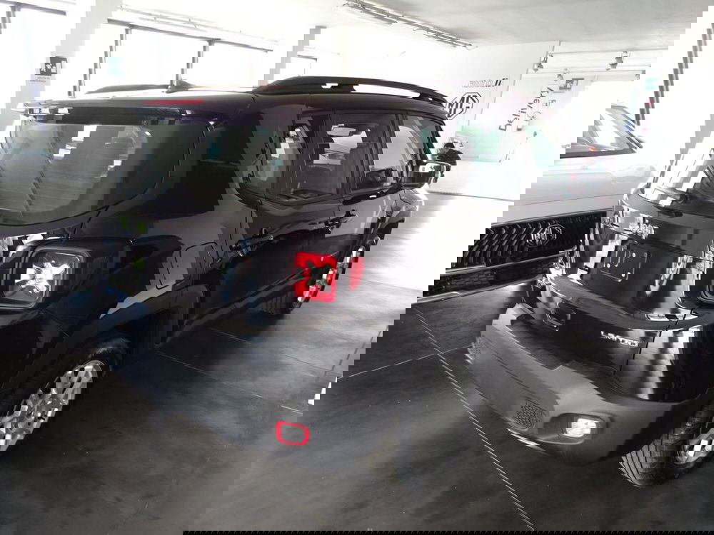 Jeep Renegade nuova a Lucca (5)