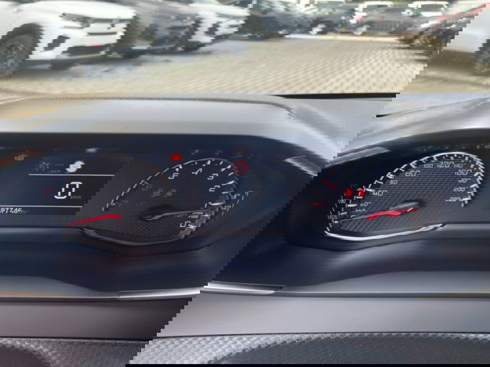 Peugeot 208 usata a Foggia (10)