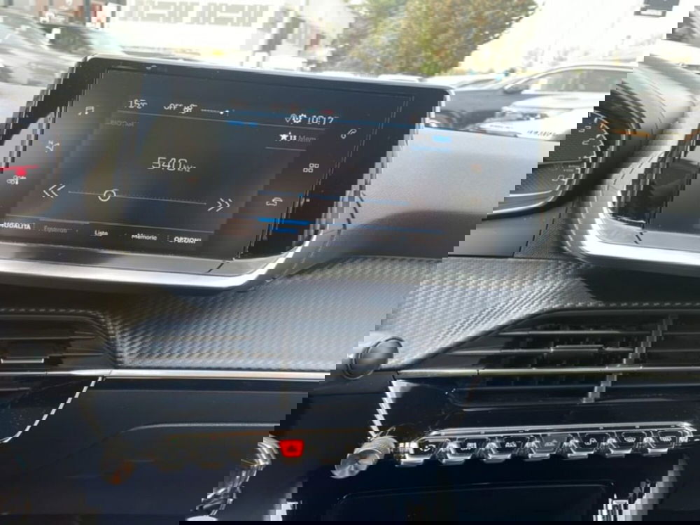 Peugeot 208 usata a Foggia (11)