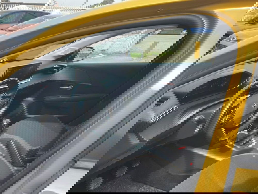 Peugeot 208 usata a Foggia (12)