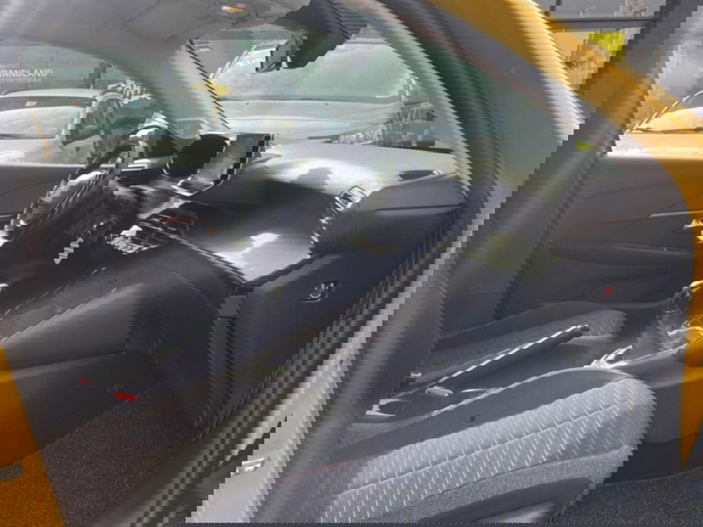 Peugeot 208 usata a Foggia (14)