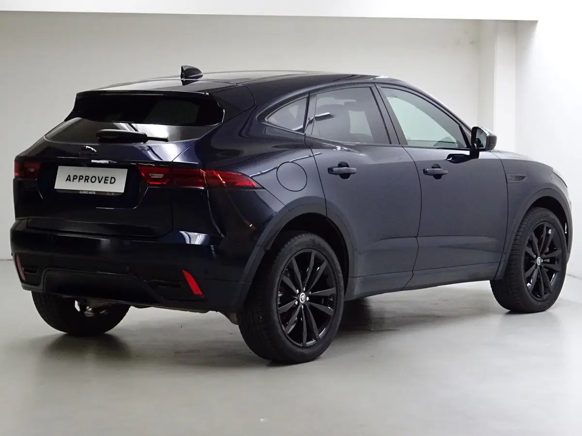 Jaguar E-Pace usata a Como (2)