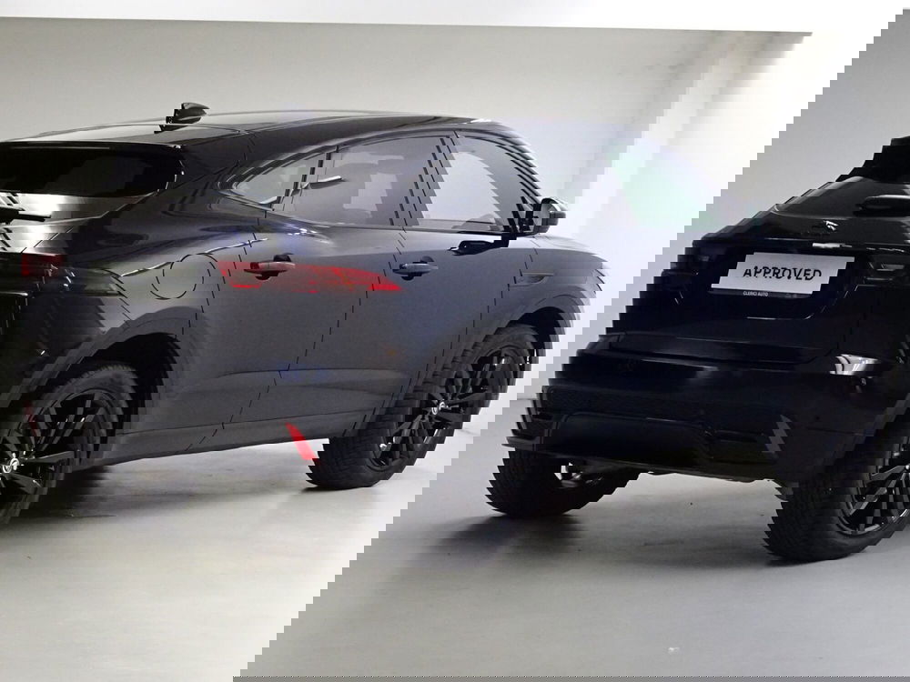 Jaguar E-Pace usata a Como (2)