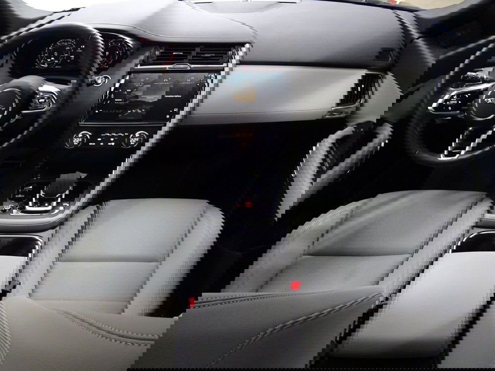 Jaguar E-Pace usata a Como (4)