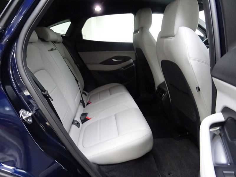 Jaguar E-Pace usata a Como (5)