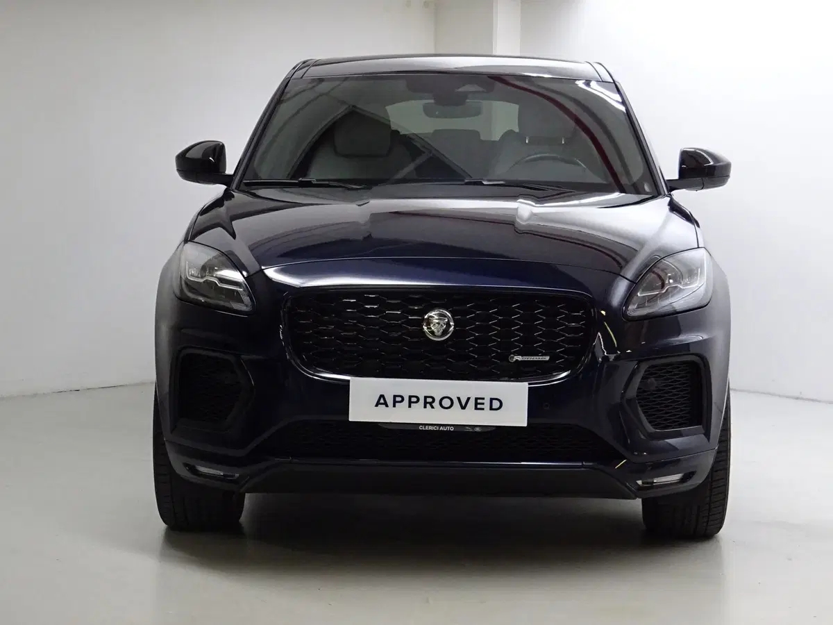 Jaguar E-Pace usata a Como (8)